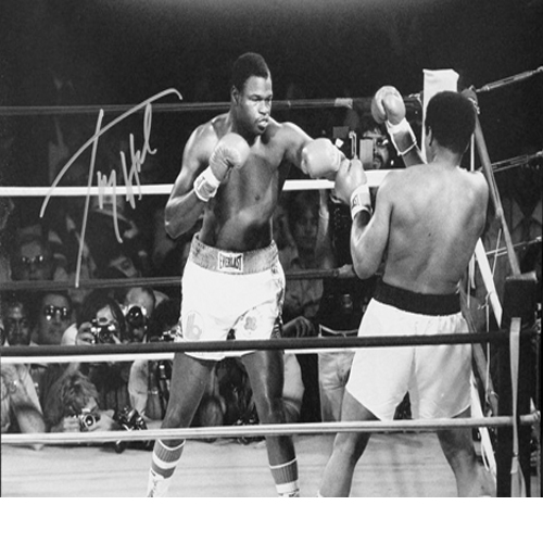 Larry Holmes signed photo vs Muhammad Ali